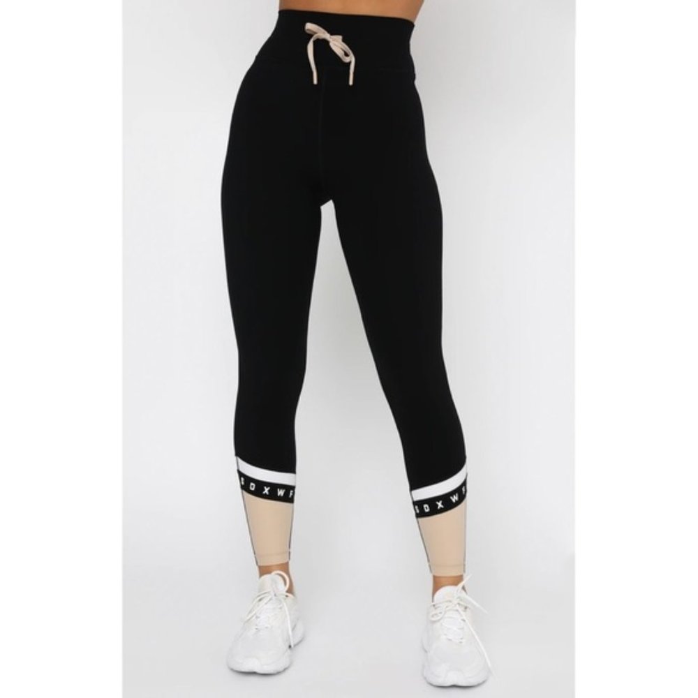 Sarah’s Day X White Fox Active In The Ring Leggings- L NWT